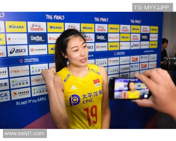 与杨秀英对话回顾她的排球生涯与成就分享